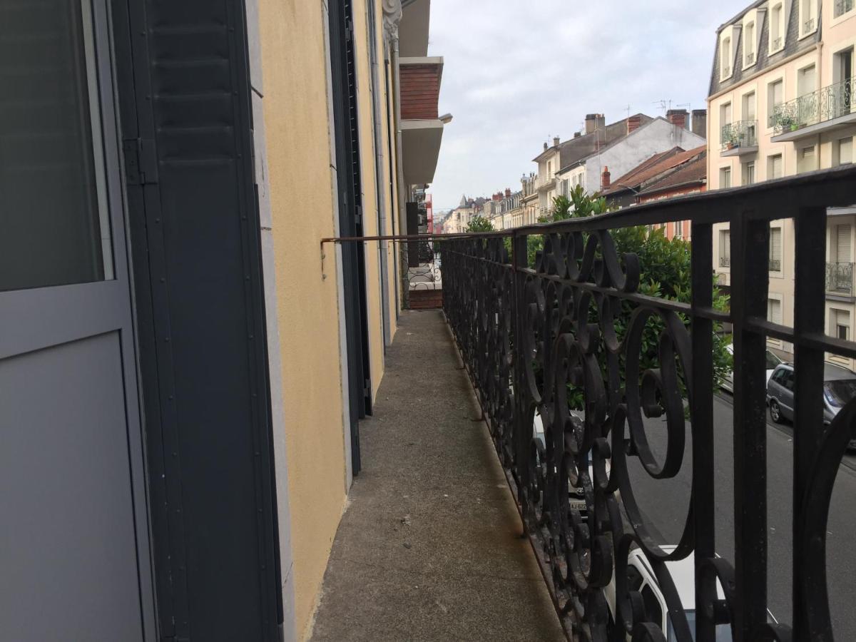 Villa Tarbis Tarbes Centre Ville , Appartements Tout Confort الغرفة الصورة
